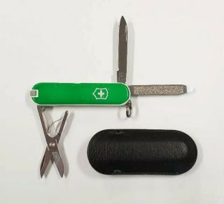Victorinox Swiss Army Keychain Knife Classic Sd - Kelly Green White Border Rare
