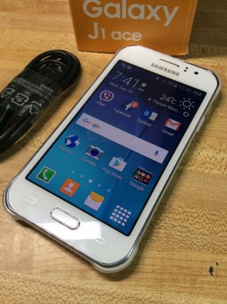 Samsung Galaxy J1 Ace Sm - J110f 4gb Android Smartphone Rare