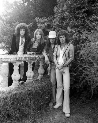 Freddie Mercury & Queen Hard To Find Rare 8x10 Photo 33