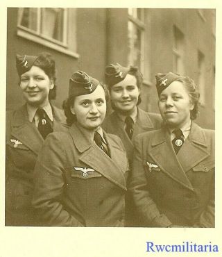 Rare: Wehrmacht Helferin Blitzmädel Girls Posed On Street,  Paris; France
