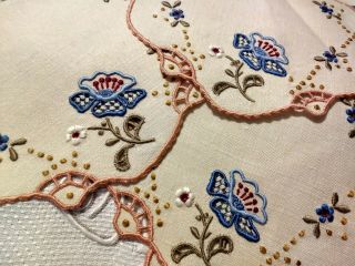 Set Of 6 Rare & Gorgeous Madeira Embroidered & Cutwork 5.  5 " Linen Coasters