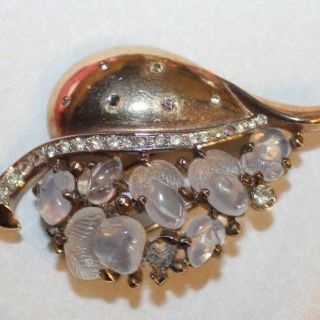 RARE CROWN TRIFARI SIGNED ACORN LUCITE STONES FUR CLIP PIN AND EARRINGS WOW 2