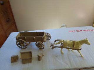 Marx Orig.  Rare Rodeo Ranch Tan Soft Plastic Buckboard With Signle Horse Hitch