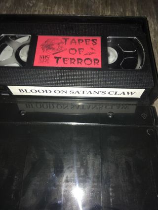 Blood On Satans Claw Vhs Rare Oop Tapes Of Terror