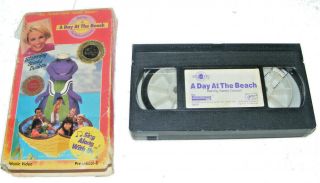Extremely Rare Barney Vhs A Day At The Beach Sandy Duncan As Mom Video 1990