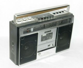 Vintage ZENITH R - 97 BOOM BOX AM/FM cassette Very rare 2