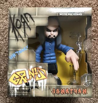 Gruntz Korn Jonathan Davis Figure With Mic Stand.  Rare From 2002.