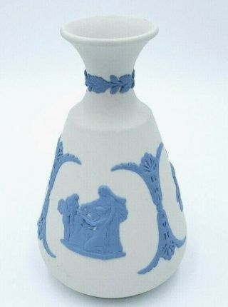 Wedgwood Jasperware Blue On White Reverse 4.  5 " Vase Greek Pegasus Women Rare