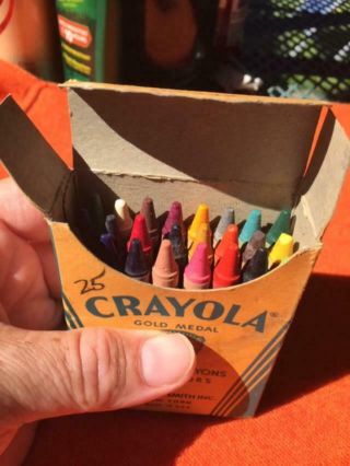Rare Vintage Crayola Gold Medal Crayons 24 Ct Box No 242 Binney & Smith FLESH 3