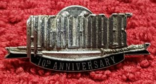 Vintage Rare 10th Anniversary Highlander Russell Nash Movie Tv Hat Lapel Pin