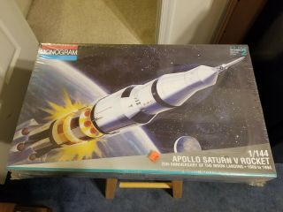 Monogram 1993 1/144 Apollo Saturn V Rocket Model Kit Rare