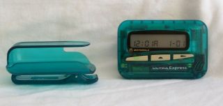 Motorola Ultra Express Pager W/ Belt Clip Perfect Rare Teal Color Beeper