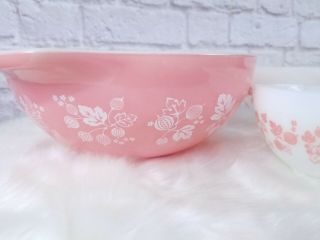 Vintage Pyrex Pink and white Gooseberry Cinderella Bowls Rare 441 443 444 2