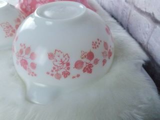 Vintage Pyrex Pink and white Gooseberry Cinderella Bowls Rare 441 443 444 4