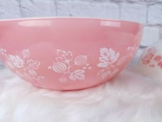 Vintage Pyrex Pink and white Gooseberry Cinderella Bowls Rare 441 443 444 8