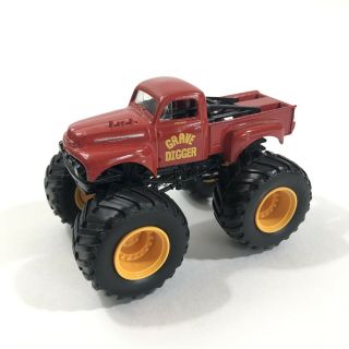 Hot Wheels Monster Jam 1/64 Grave Digger Red Pickup Hw Mattel Truck Htf Rare