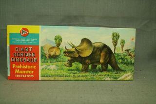 Rare Vintage Pyro Dinosaur Model Craft Kit W/box Giant Horned Triceratops