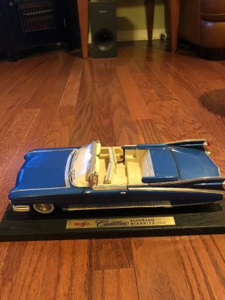 Maisto 1959 Cadillac Eldorado Biarritz Model Blue 1:18 Scale Die Cast Guc Rare