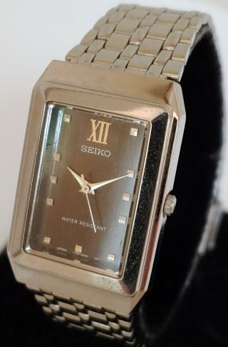 Vintage Rare And Unique Mens Seiko Watch V701 - 5e90