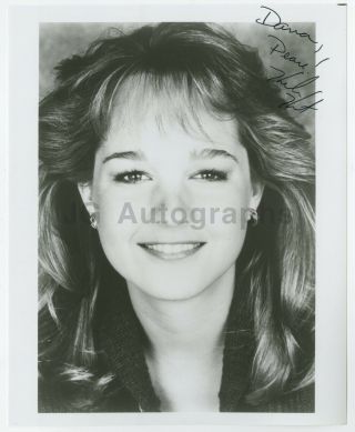 Helen Hunt - Rare Early Career Signature - Autographed 8x10 Photograph