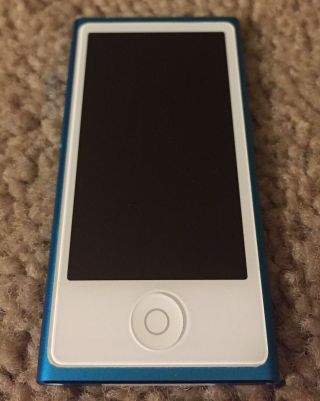 Apple Ipod Nano 7th Generation Blue 16 Gb Rare W Charger & Case Bundle