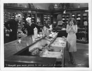 Clara Bow Rare Iconic Vintage B/w Photo In Drugstore With Sailors