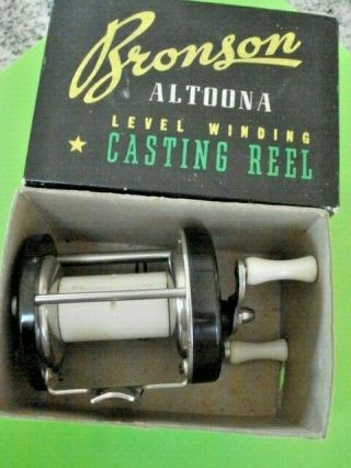 Rare Vintage Bronson Altoona Level Winding Casting Reel No.  4200 Mib,  Bakelite??