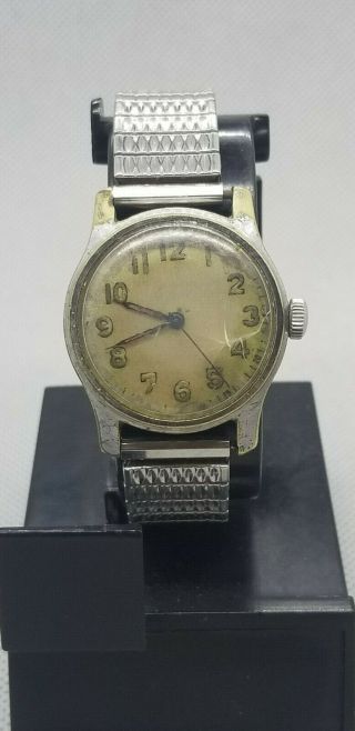 Rare Vintage Military Watch Swiss Made - Fab.  Suisse - Running