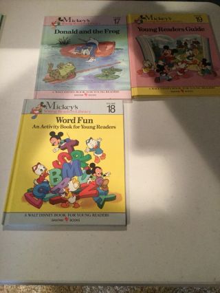 Vintage Mickeys Young Readers Library Books Full Set Of 19 Rare Storage Bag 7