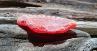 XXXXL VERY RARE RED LENS SEAGLASS SHARD WITH U.  V.  GLOW FROM SEA OF JAPAN,  RUSSIA 7