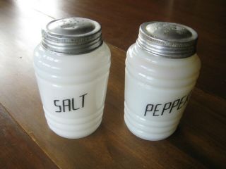 Vtg Hazel Atlas Milk Glass Salt Pepper Shakers Ribber Black Lettering Rare