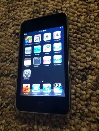 Apple Ipod Touch 32 GB 2nd Generation Rare 3