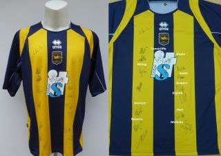 2009 - 10 Rare Brighton 3rd Shirt Signed By 1st Team Squad With (15681)