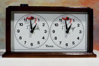 Insa Wooden Mechanical Chess Clock Rare Dark Braun