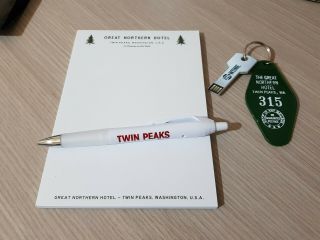 Twin Peaks - Official Showtime Promo Bag With Usb Key Chain Notepad And Pen Rare