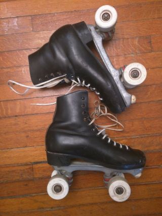 Dominion ROLLER SKATES with Rare ALL AMERICAN GOLD WHEELS Marathon plate is USA 5