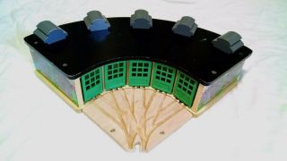 Thomas Train Wooden Railway Roundhouse Tidmouth Sheds 5 - Way Track Retired Rare