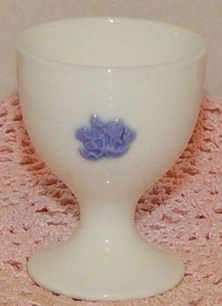 RARE ANTIQUE ADDERLEY CHELSEA BLUE GRAPE THISTLE IN RELIEF EGG CUP ENGLAND 2