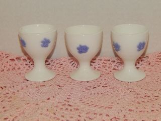 RARE ANTIQUE ADDERLEY CHELSEA BLUE GRAPE THISTLE IN RELIEF EGG CUP ENGLAND 3