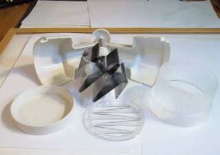 The Pampered Chef RARE ZYLISS FOOD CHOPPER 2