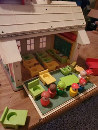 Rare 1971 Vintage Fisher Price Little People Play Family School House 2