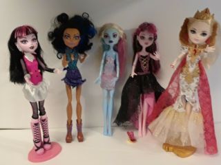 Rare Princess Monster High Doll&bratz Doll Set Display Stand5 Doll Ever After