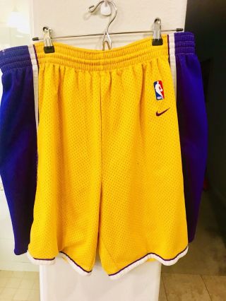 Laker Nike Shorts Men’s Size Xl Authentic Vintage Nba Logo Rare And Limited