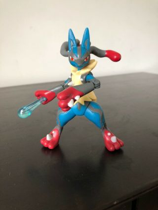 Mega Lucario Tommy Toys Pokémon Action Figure (rare)