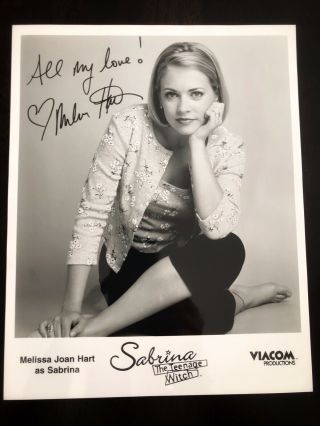 Rare Melissa Joan Hart 1998 Signed 8x10 Sabrina The Teenage Witch Clarissa