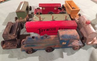 Vintage Toy Noma Wooden Train Set With 8 Cars - Engine To Caboose - Rare Set