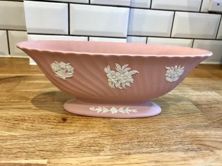 Rare Wedgewood Pink Jasperware Floral Vase Basket Spiral Flute Immaculate