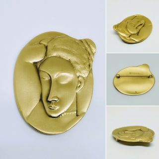 Rare Vintage Guggenheim Museum 1 3/4 " Picasso Statement Lady Unique Brooch Pin