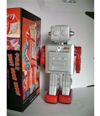 RARE SPACE DOOM SILVER - RED ROBOT METAL HOUSE JAPAN MIB 3