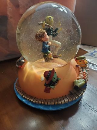 Disney James And The Giant Peach My Name Is James Musical Snow Globe RARE damage 4